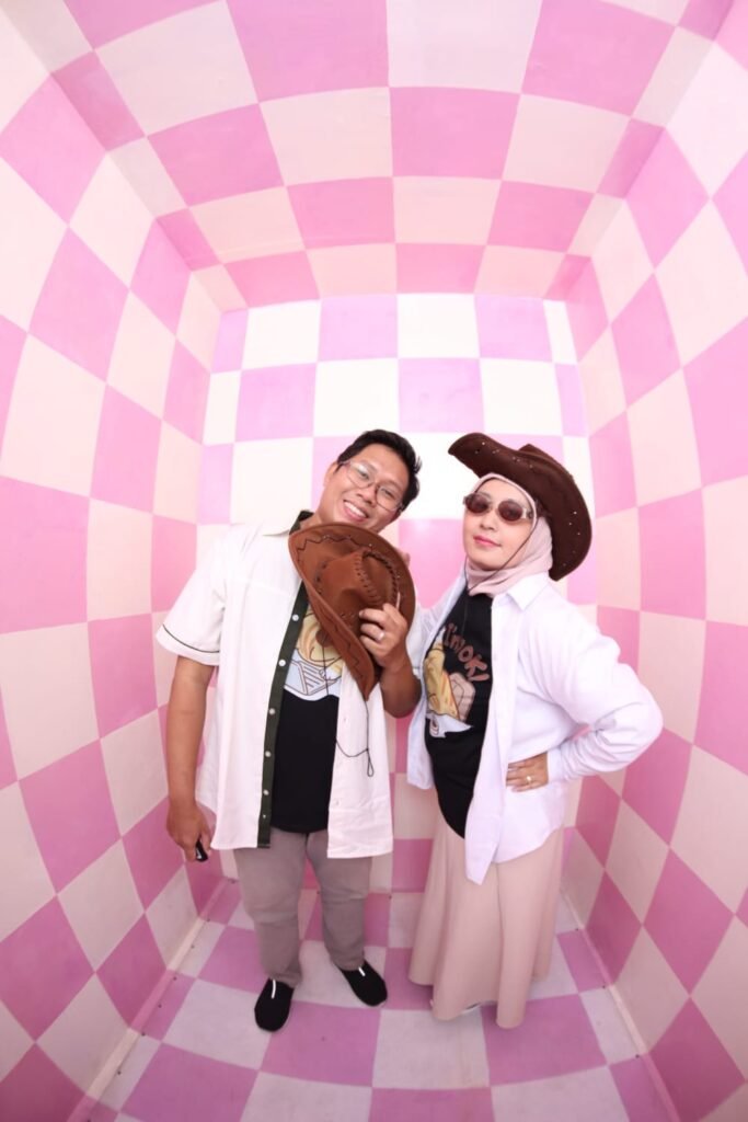 Nenden & Algyl Gallery 3