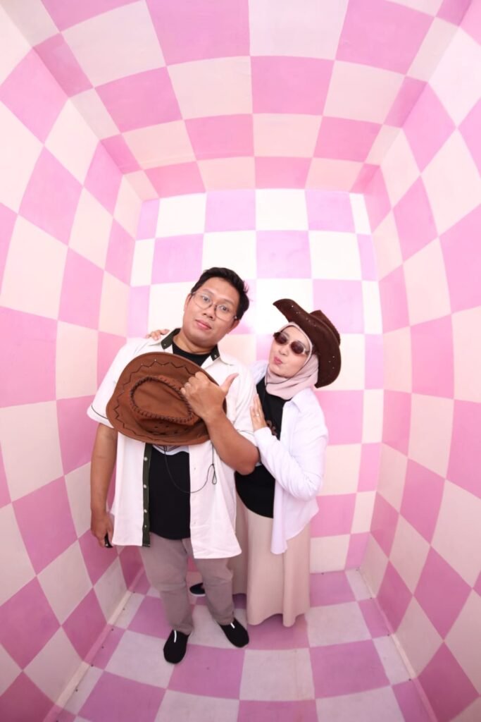 Nenden & Algyl Gallery 5